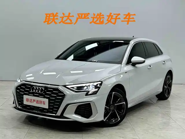 Audi A3 Рестайлинг, Sportback 35 TFSI, Стиль Спорт