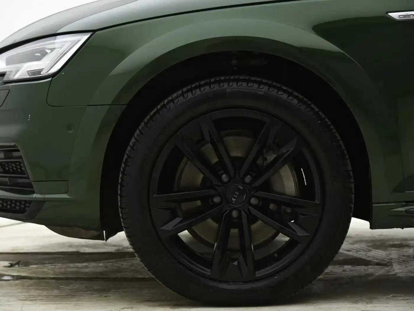 Audi A4 (Import) 2019 45 TFSI allroad quattro Sport фото 4