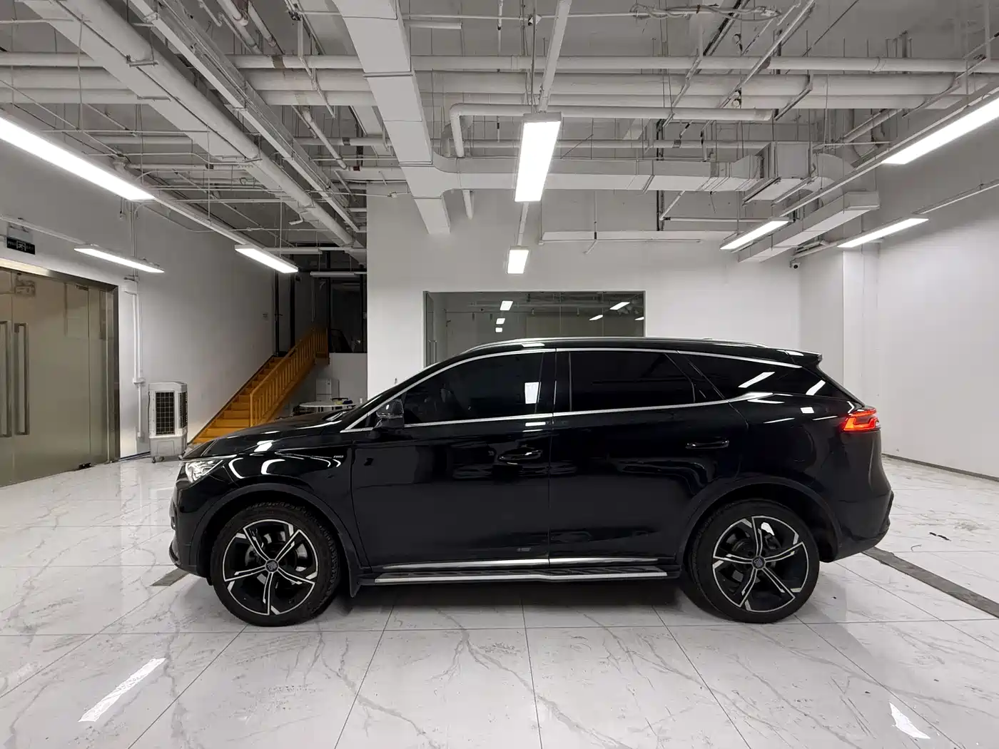 BYD Tang New Energy 2021 DM 2.0T 4WD Performance Premium фото 3