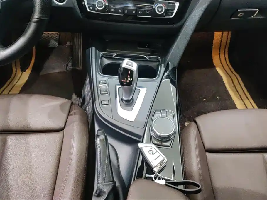 BMW 3 Series 2019 320Li Fashion Type фото 16