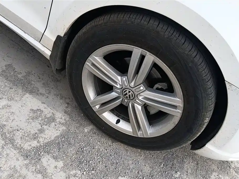 Volkswagen Lamando 2018 280TSI DSG Comfort Edition фото 6