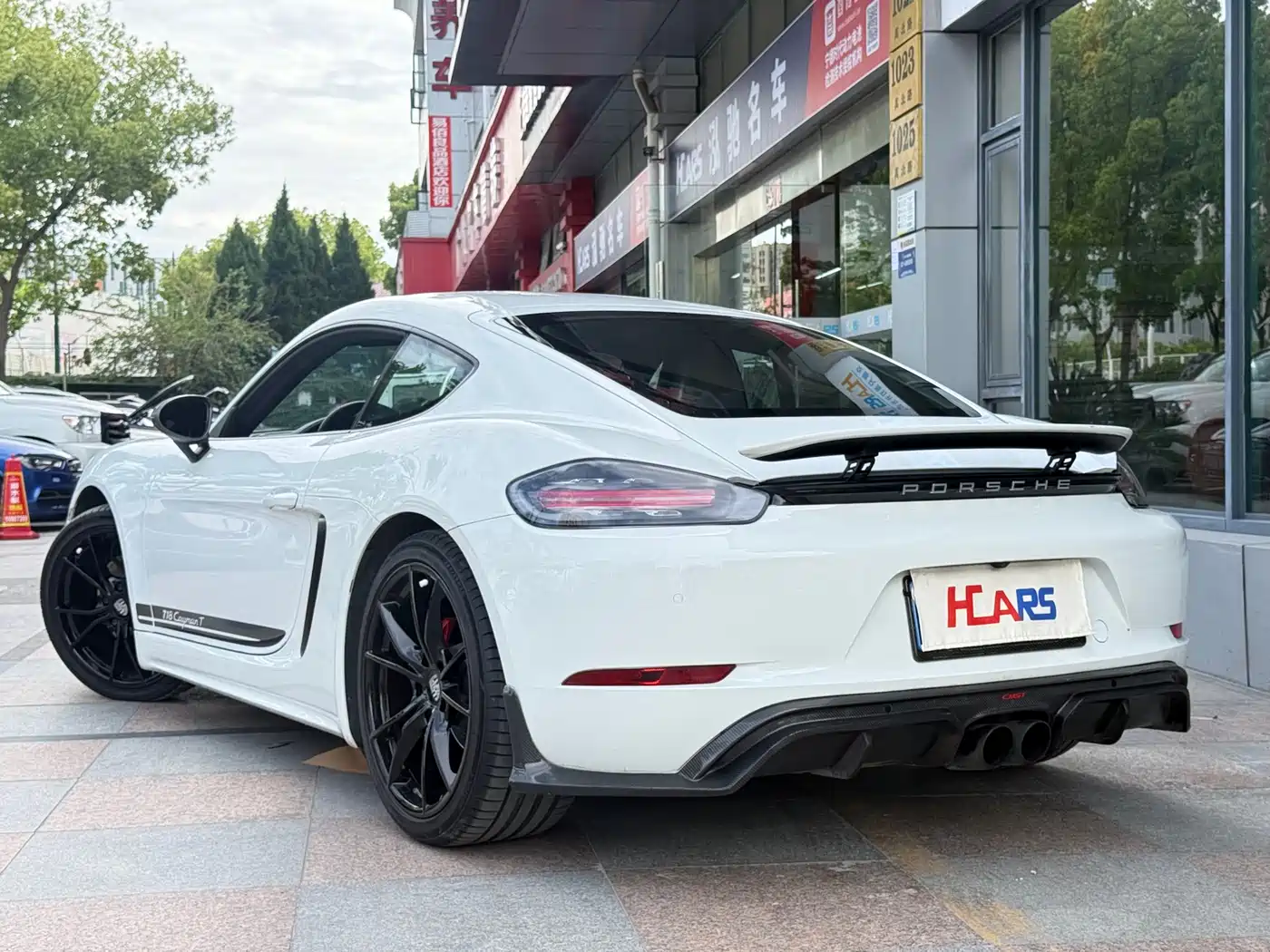 Porsche 718 2018 Cayman 2.0T фото 23