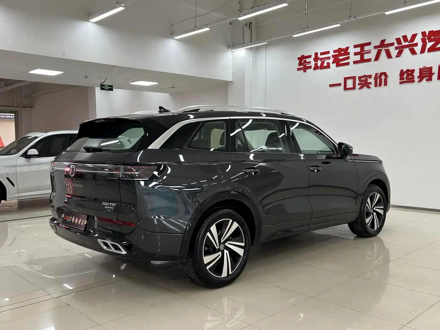 Volkswagen Talagon 2024 380TSI 4WD R-Line Touring фото 4