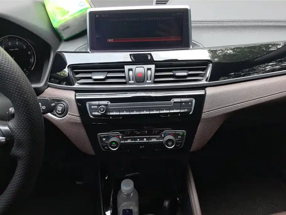 BMW X2 2020 sDrive25i Leading M Off-Road Package фото 13