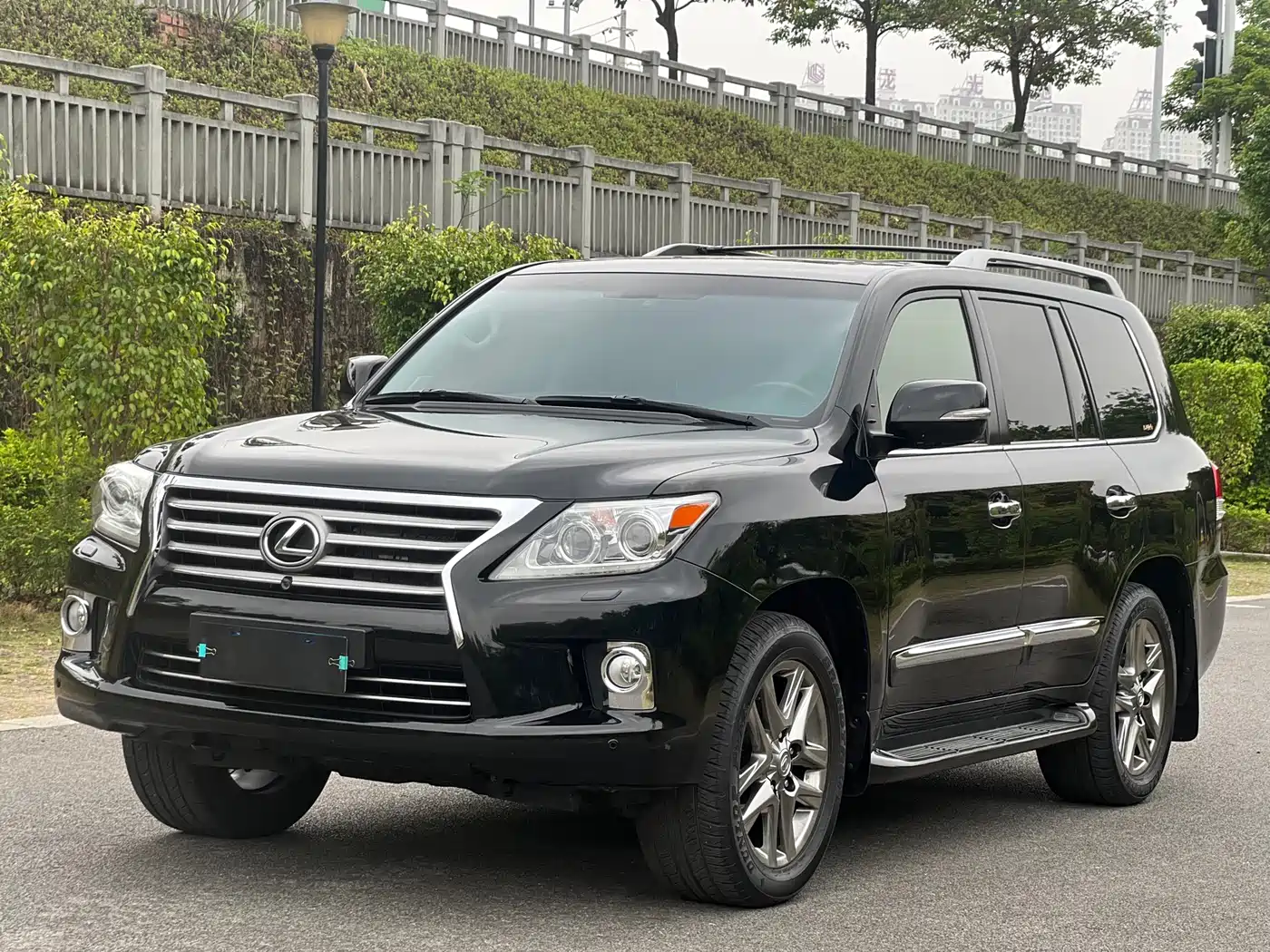 Lexus LX 2013 570