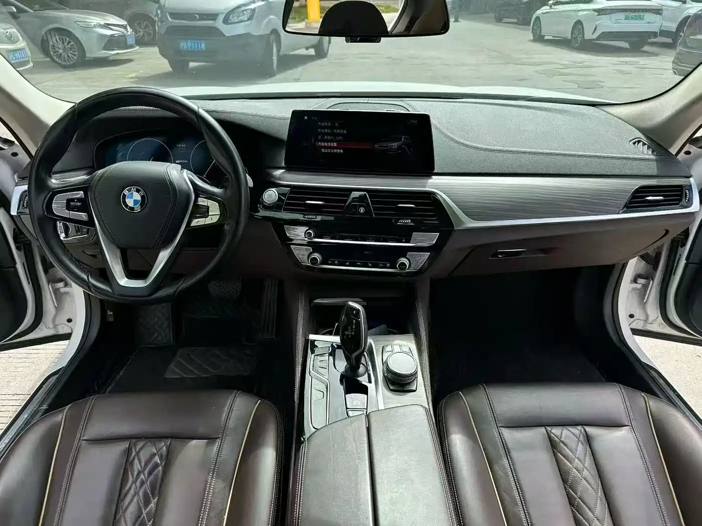 BMW 5 Series New Energy 2019 530Le Luxury Package фото 6