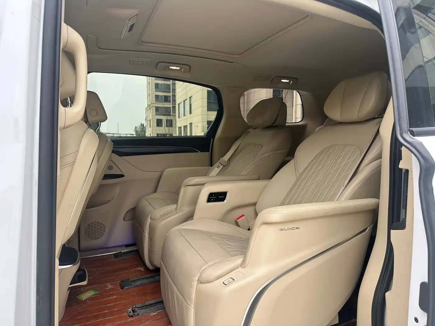 Buick GL8 2022 ES Landmark 653T Luxury фото 5