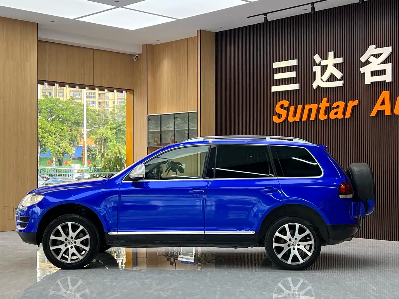 Volkswagen Touareg 2007 4.2L Premium фото 12
