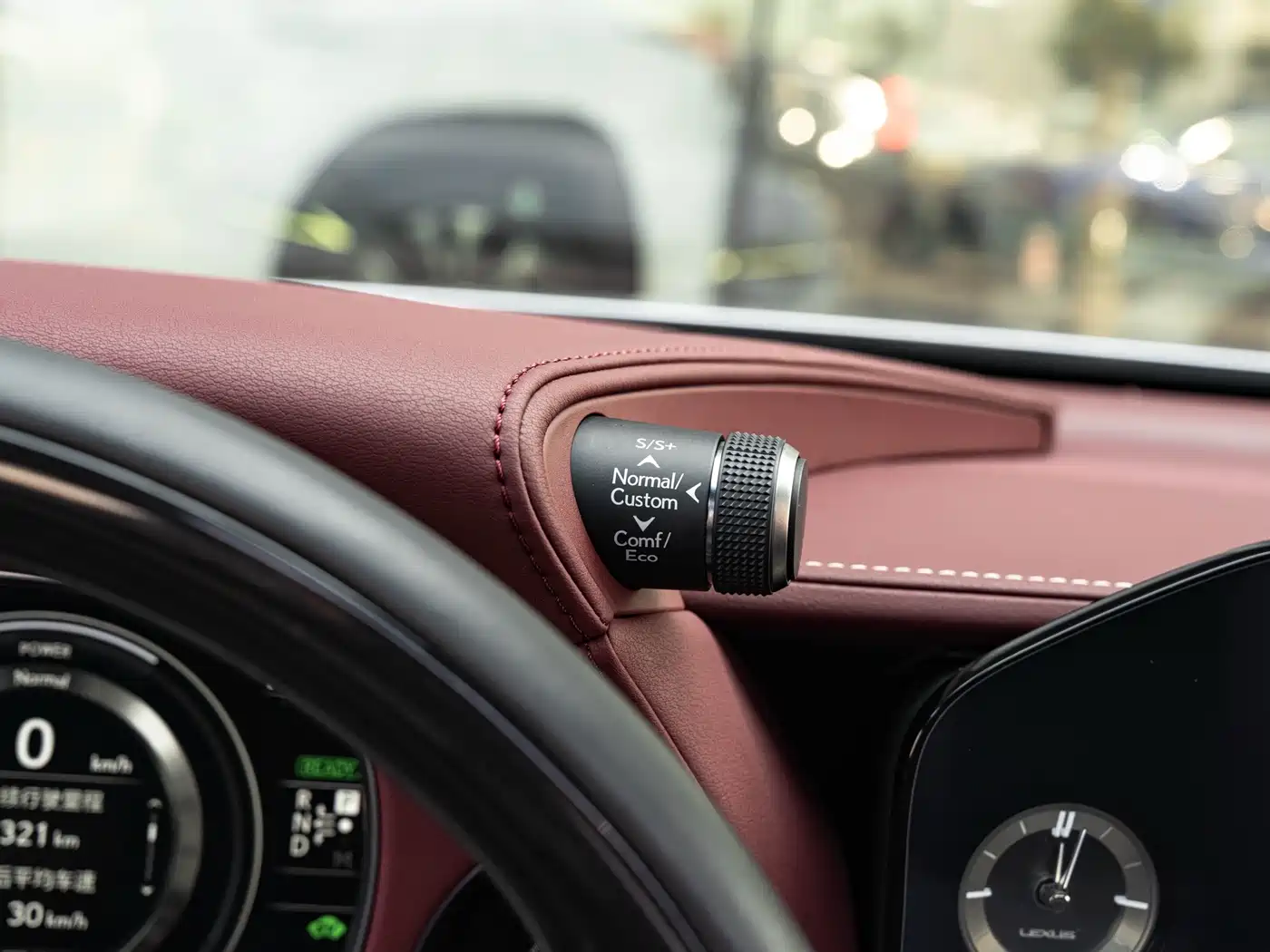 Lexus LS 2021 500h Executive Edition фото 22