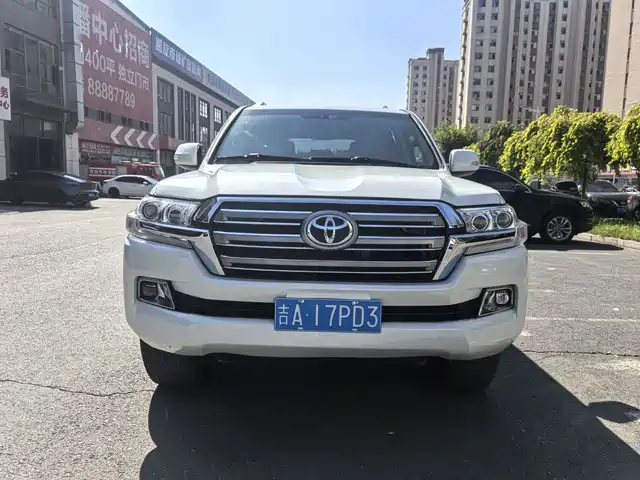  Toyota Land Cruiser (Import)