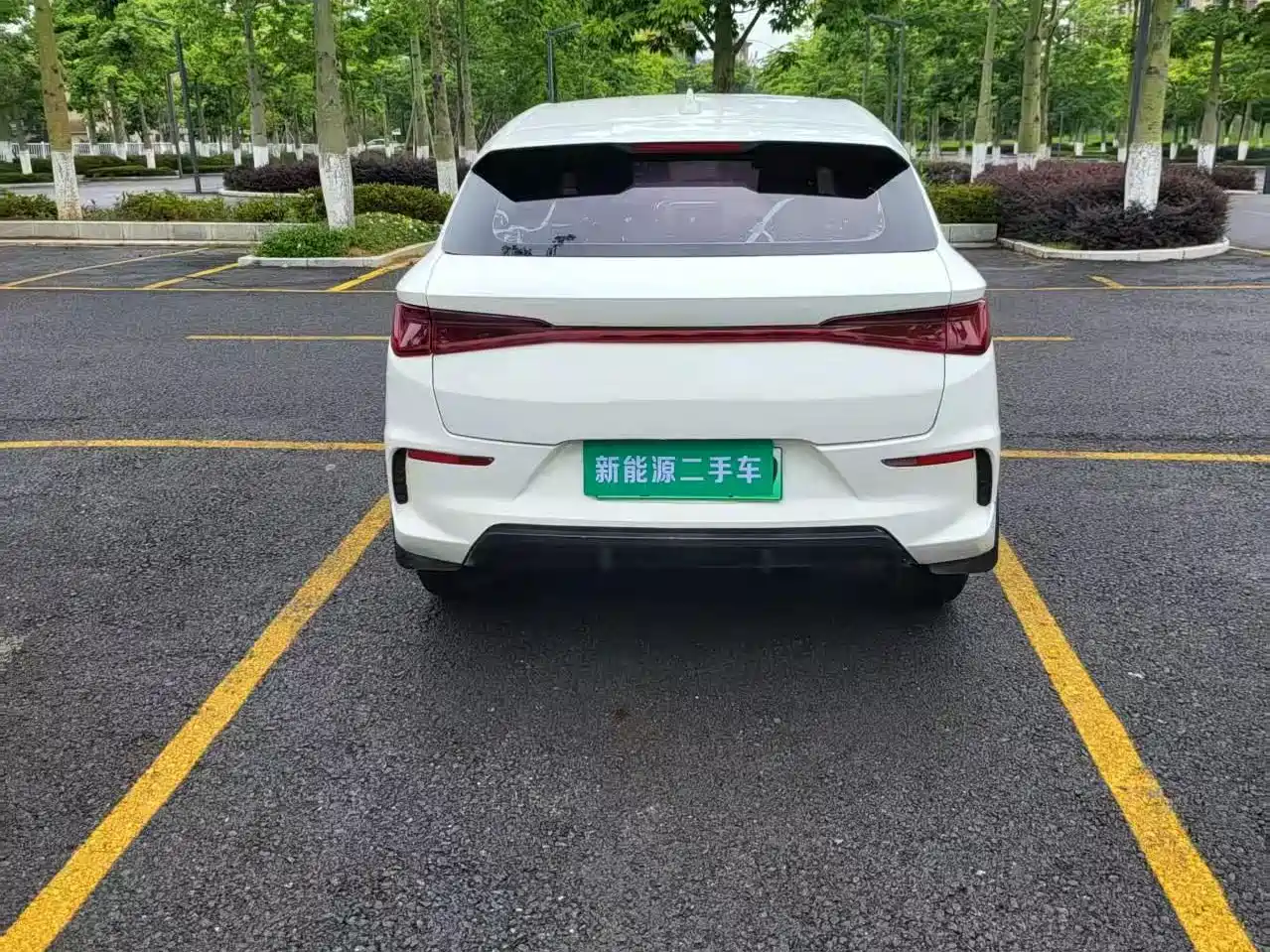 Photo 8 - BYD e2