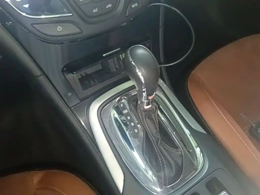 Buick Regal 2015 1.6T Elite Tech Edition фото 14