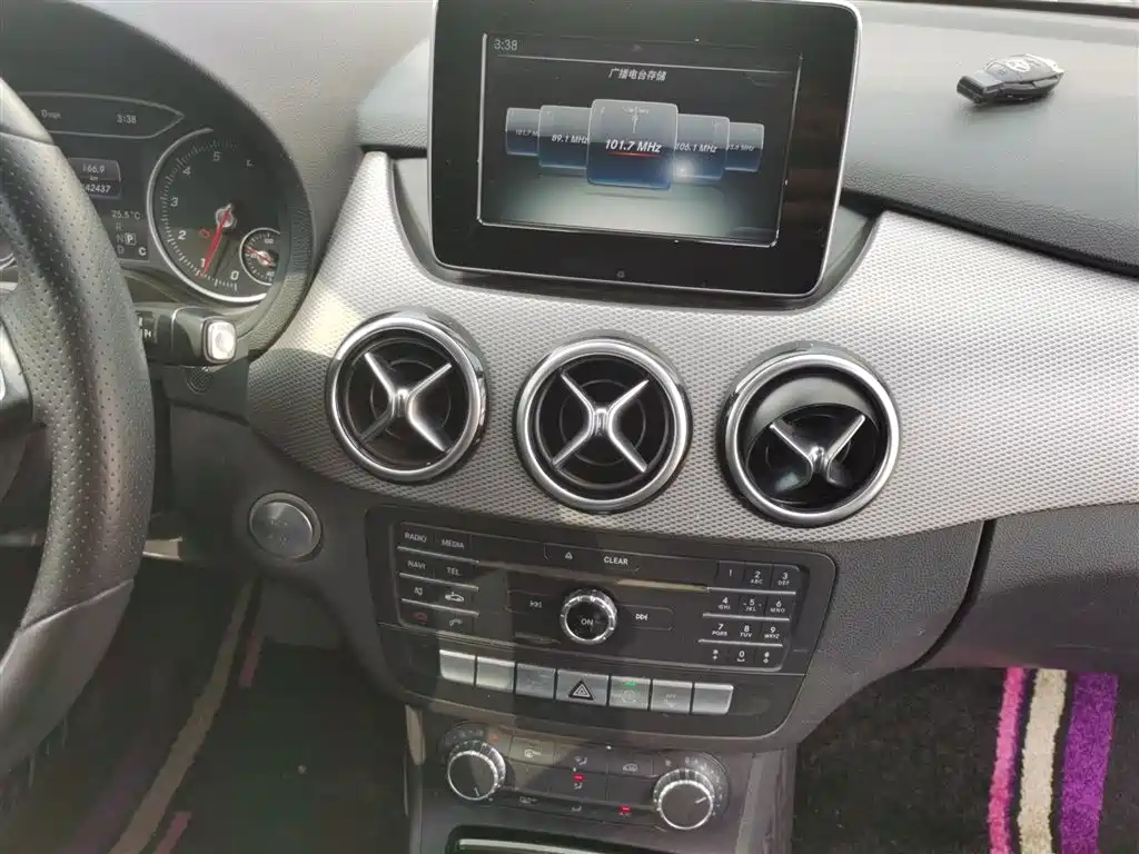 Mercedes-Benz B-Class 2015 B 200 Dynamic фото 13