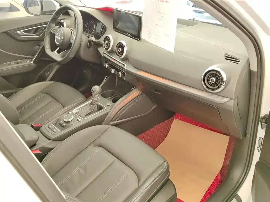 Audi Q2L 2024 35TFSI Progressive Sport фото 8