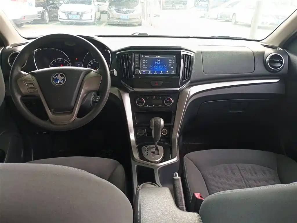 Venucia T70 2017 2016 2.0L CVT Rui Qu Edition