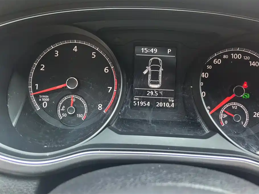 Volkswagen Passat 2016 330TSI DSG Honor Edition фото 13
