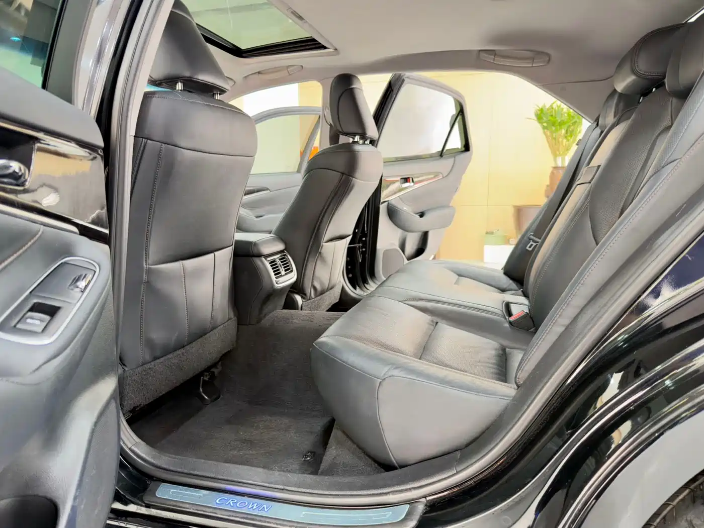 Toyota Crown 2015 2.0T Fashion фото 11