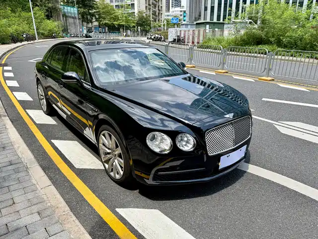  Bentley Flying Spur 2017 4.0T V8 Standard Edition