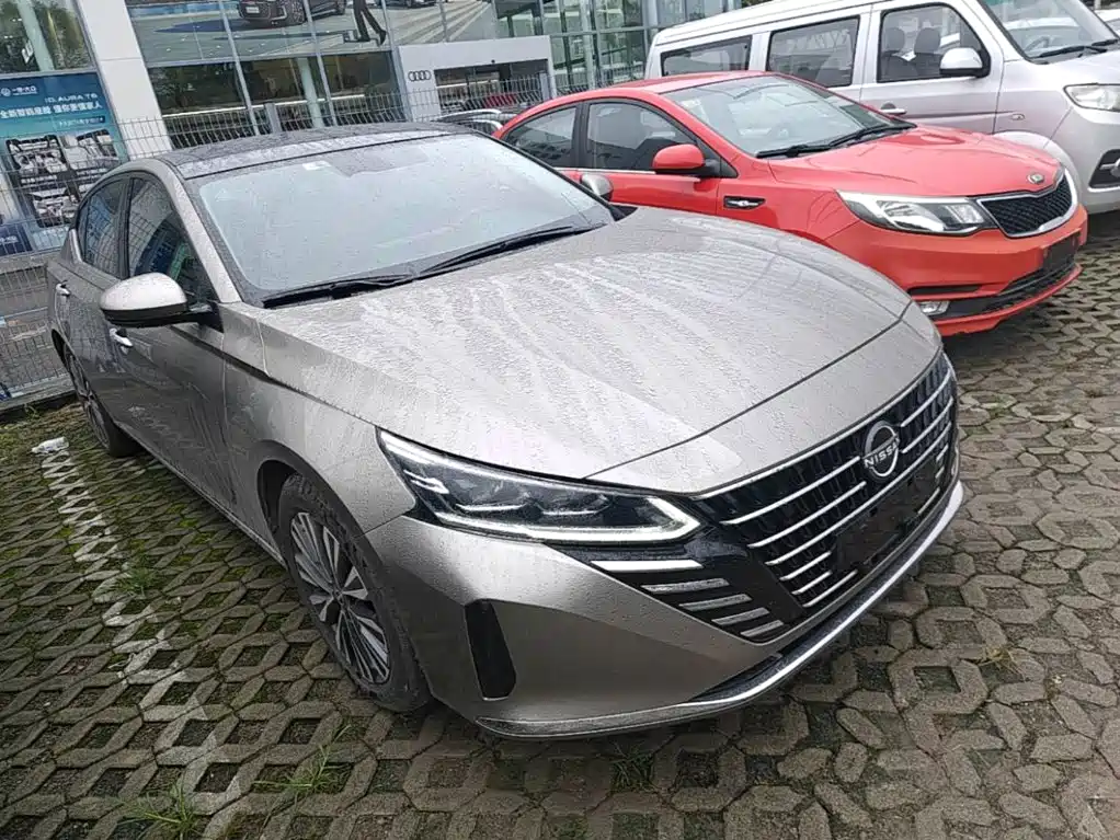 Photo 4 - Nissan Teana