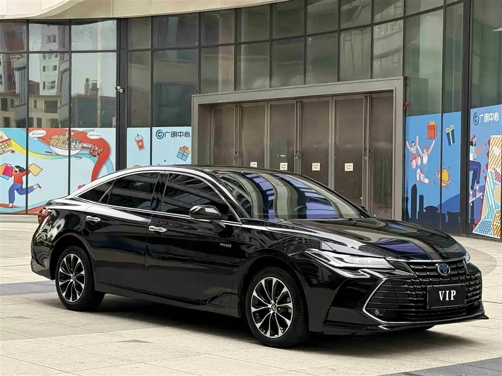 Toyota Avalon 2022 Hybrid 2.5L Luxury Edition фото 3