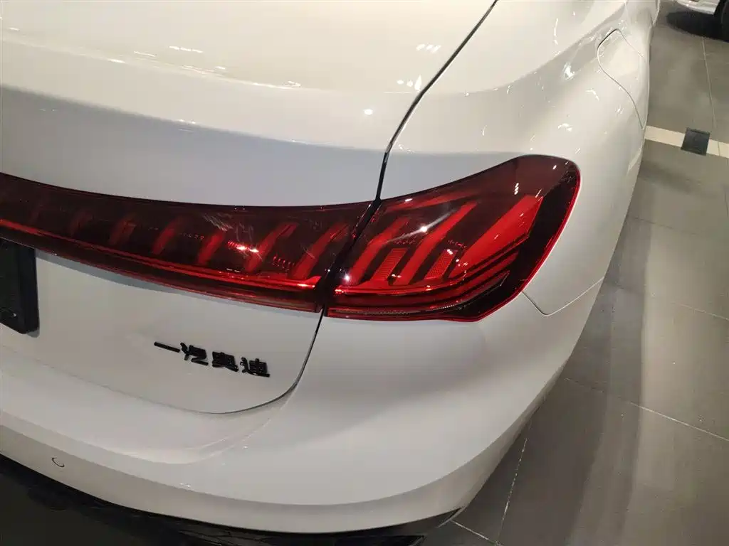 Audi A5L 2025 2.0T Sport Edition Plus фото 24