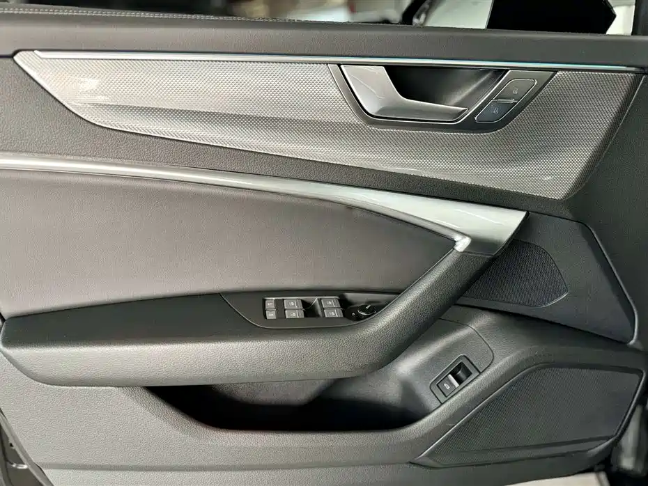 Audi A6L 2023 Facelift 45 TFSI Premium Dynamic фото 16