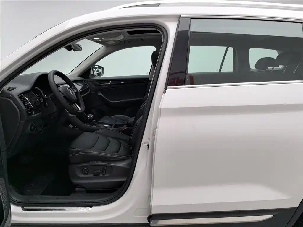 Škoda Kodiaq 2018 TSI330 5-seat FWD Luxury Premium фото 10