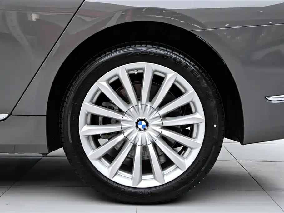 BMW 7 Series 2021 Model 730Li Luxury Package фото 41