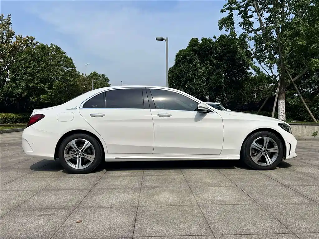 Mercedes-Benz C-Class 2019 C 260 L фото 9