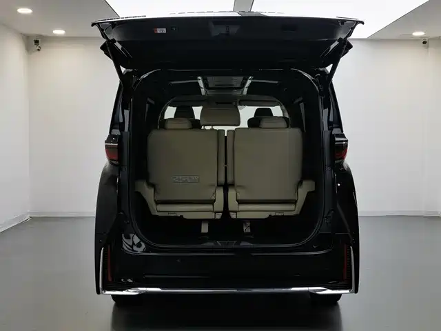 Toyota Vellfire 2023 Crown Hybrid 2.5L HV Ultimate фото 8