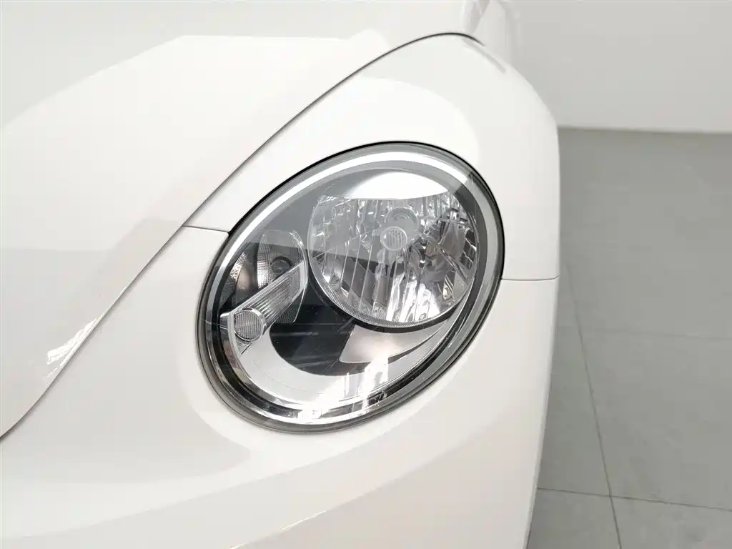 Volkswagen Beetle 2015 180TSI фото 7