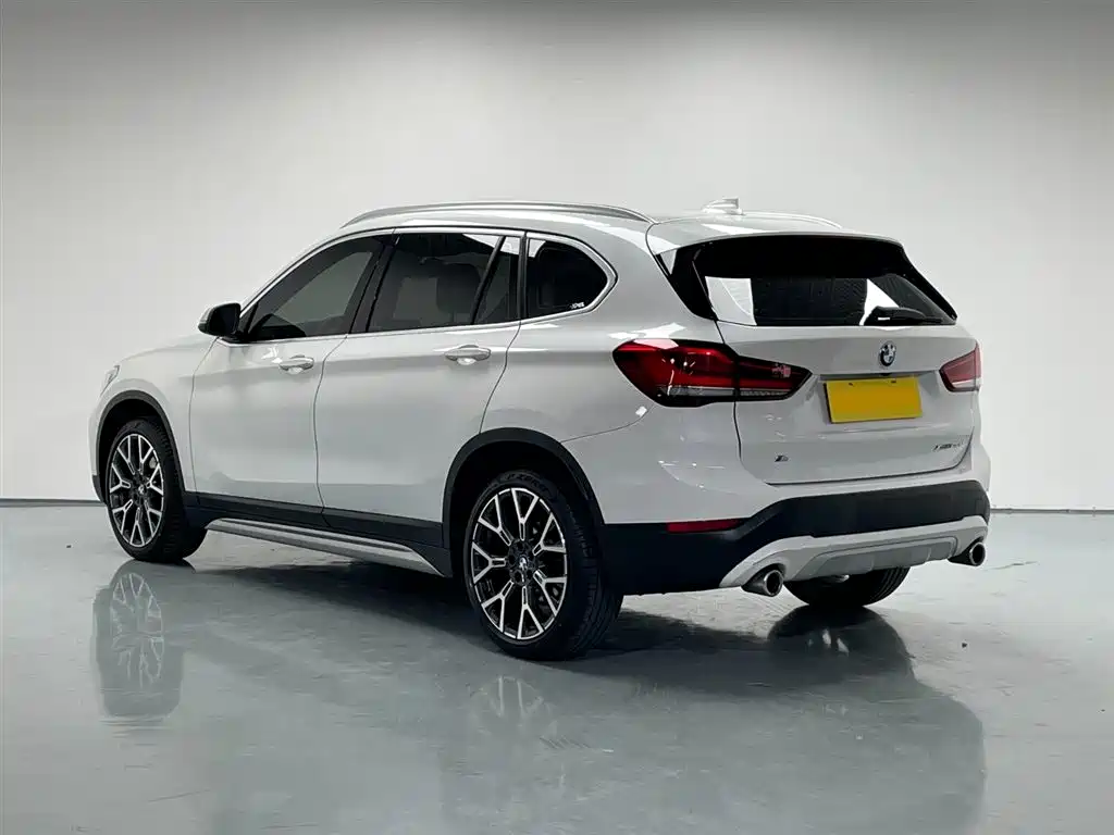 BMW X1 2022 xDrive25Li Premium фото 6