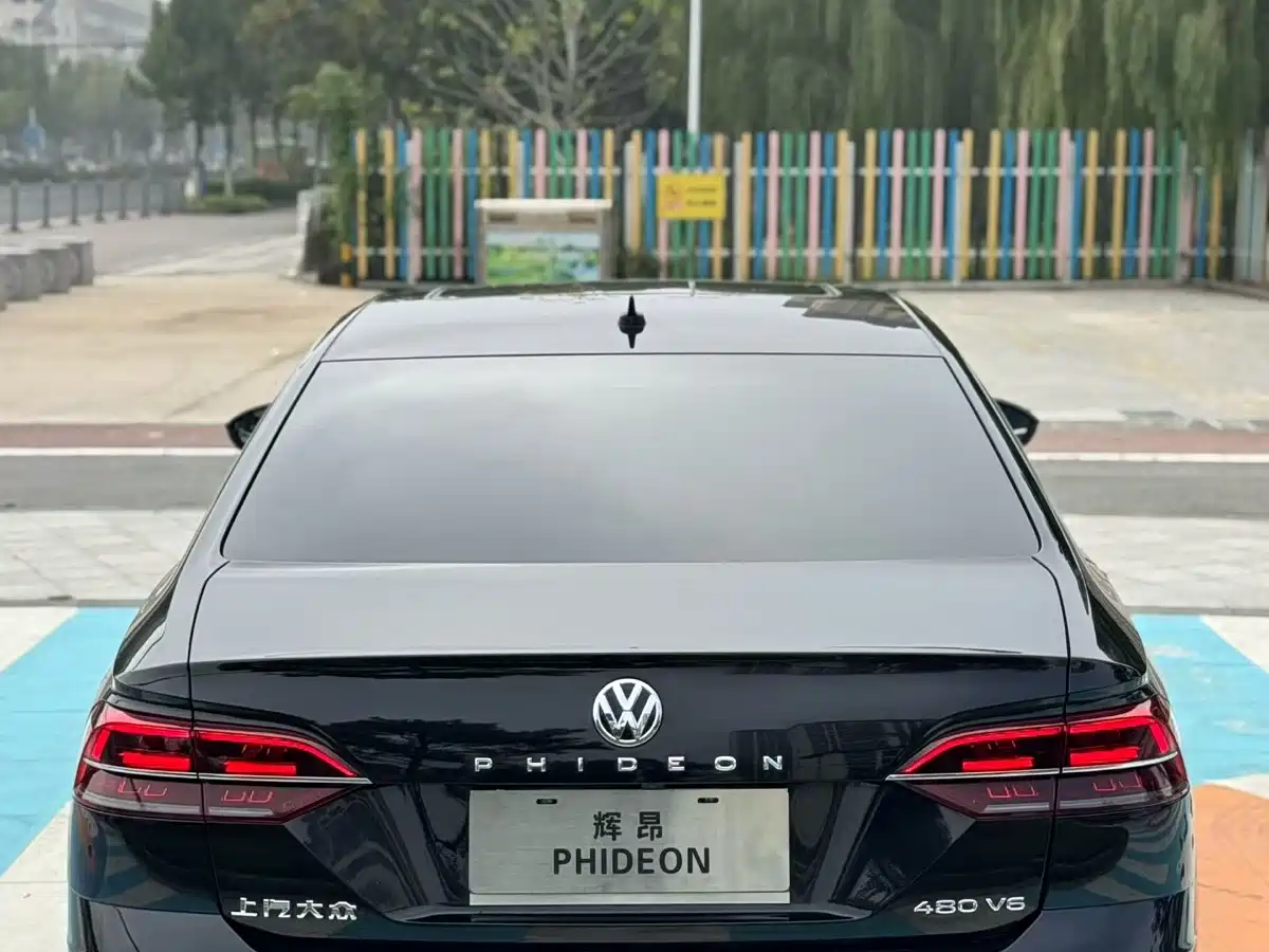 Volkswagen Phideon 2019 480 V6 4WD Flagship Edition China V фото 5