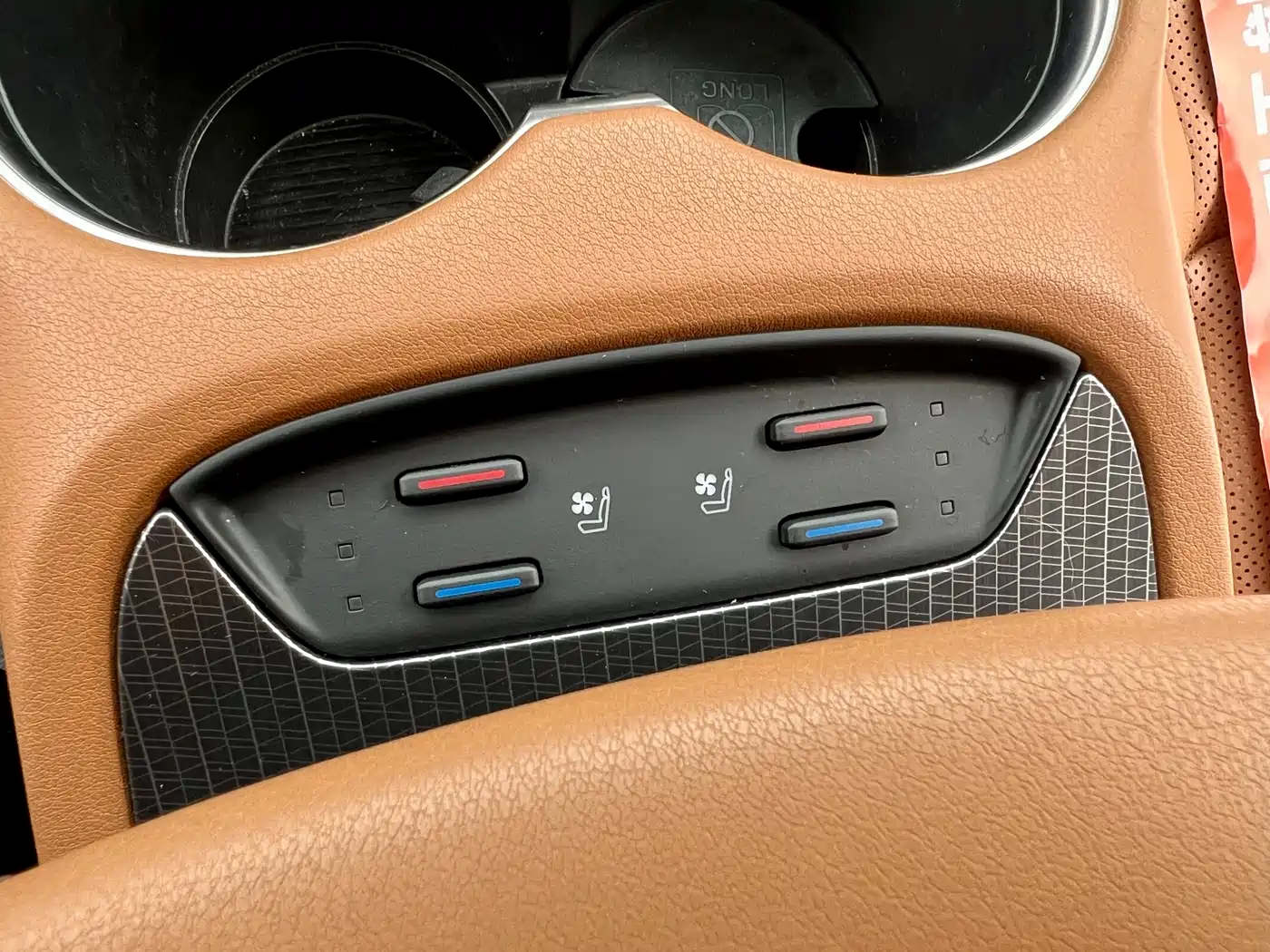 Toyota Venza 2022 2.0L CVT 2WD Premium фото 19