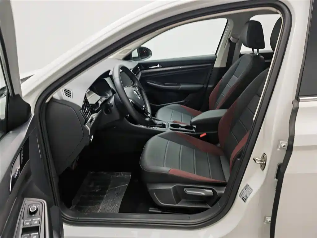 Volkswagen Bora 2021 1.5L Automatic Comfort Smart Edition фото 10