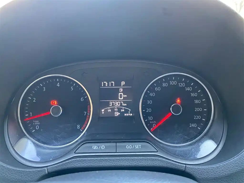Volkswagen Polo 2018 1.5L Auto Comfort фото 3