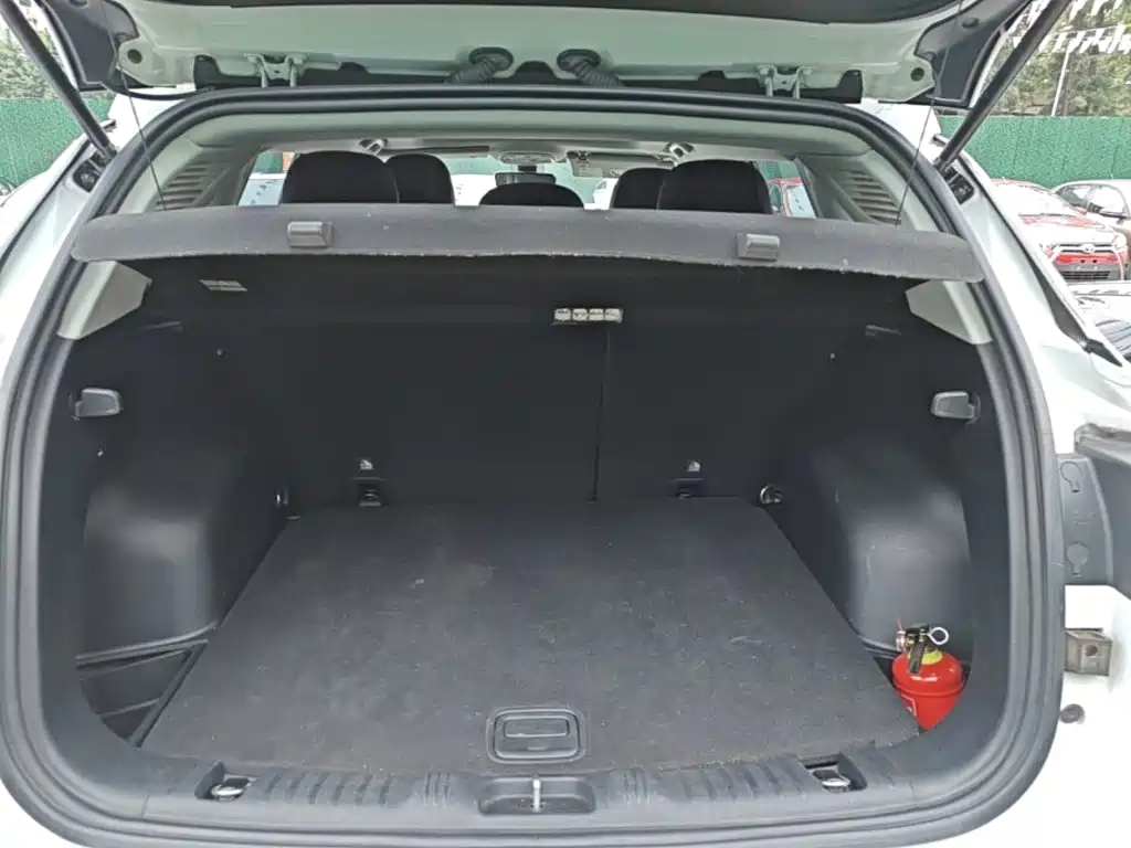 Фото 19 - Jeep Compass