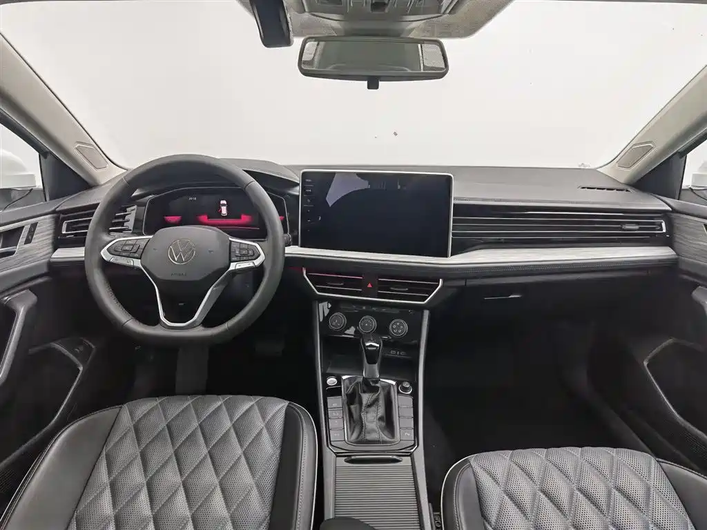 Volkswagen Sagitar 2023 300TSI DSG Surpassing Edition фото 5