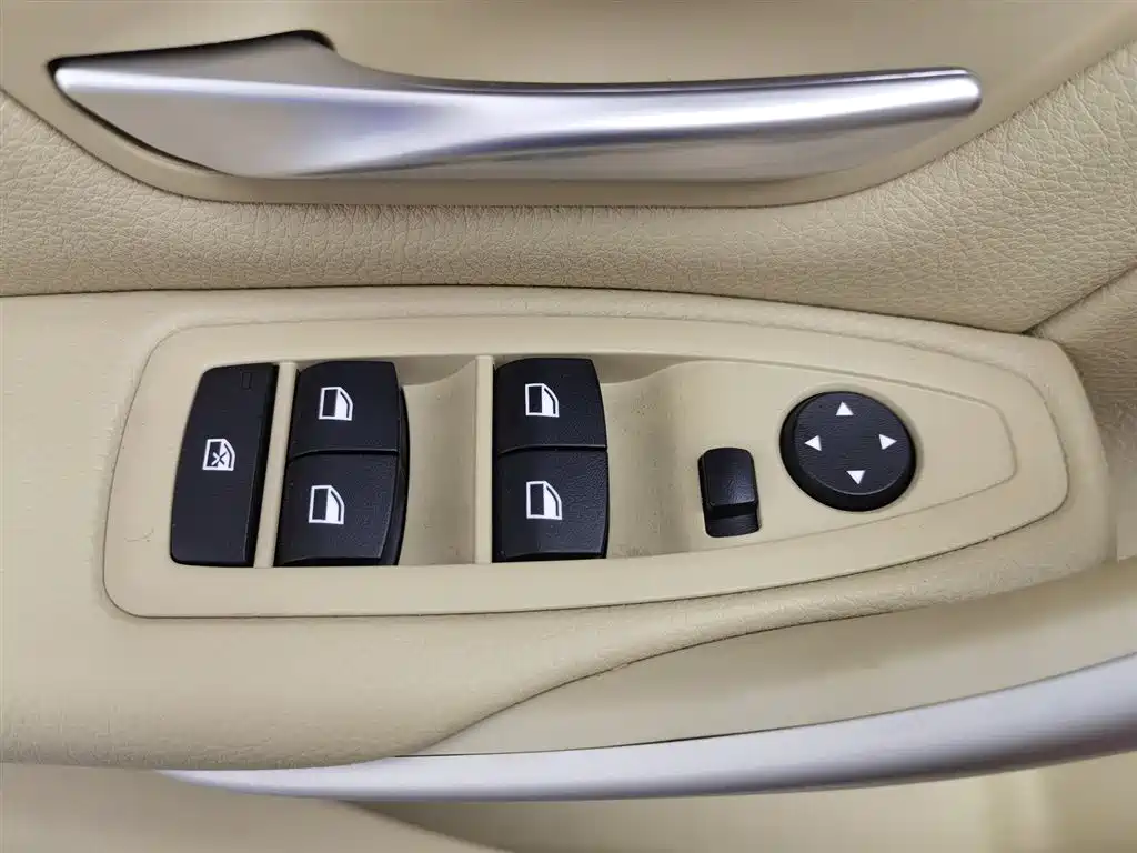 BMW 3 Series 2015 320i Super Joy Fashion фото 9