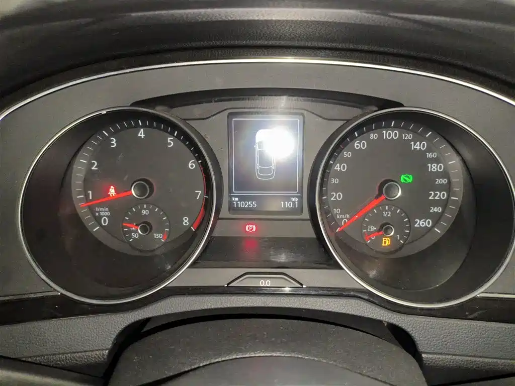 Volkswagen Magotan 2018 Facelift 330TSI DSG Luxury фото 19