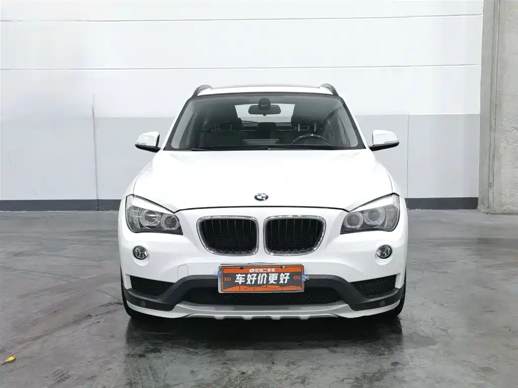 BMW X1 2015 Model sDrive18i Fashion Advanced Edition фото 3