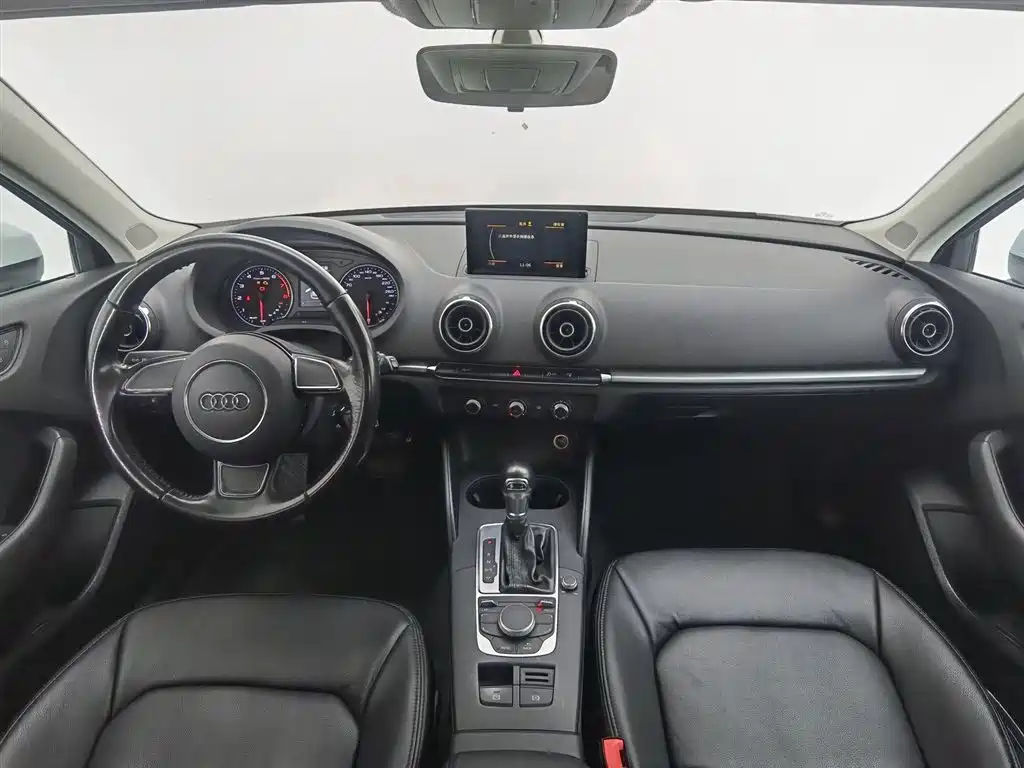 Audi A3 2016 Sportback 35 TFSI Progressive фото 5