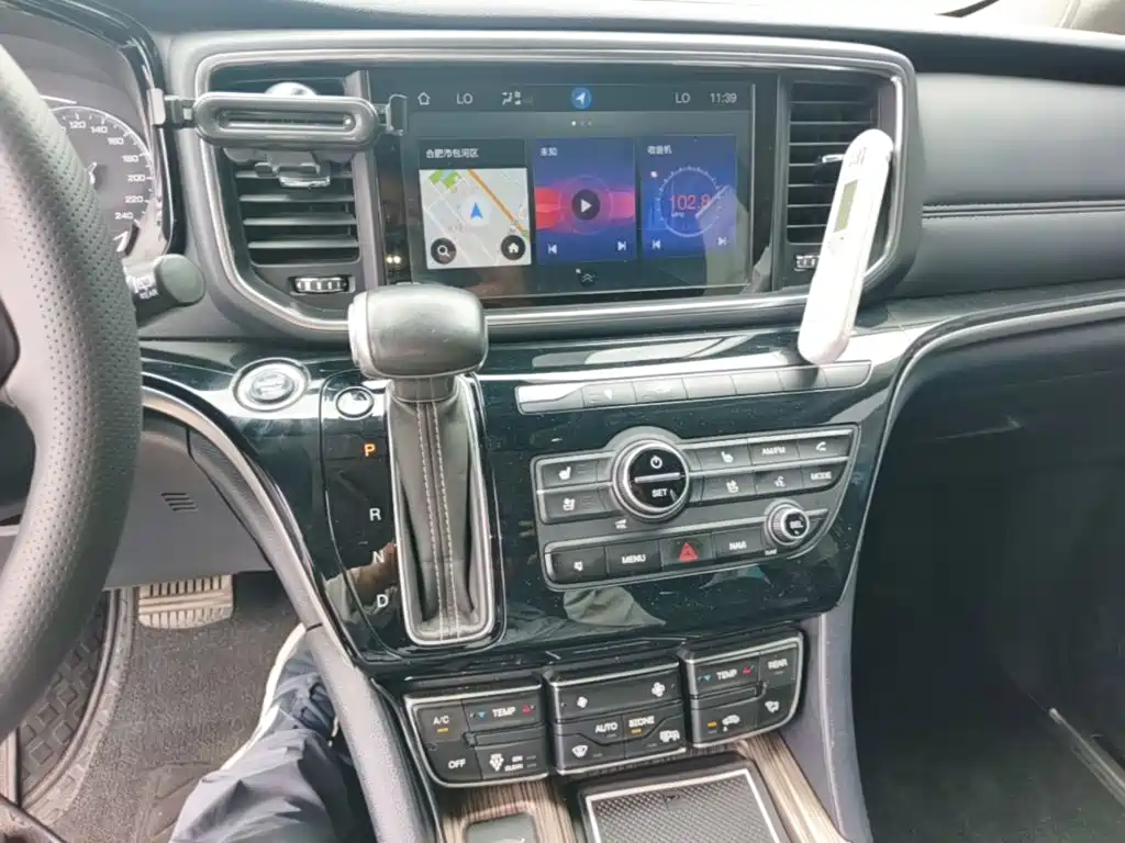 Фото 13 - GAC Trumpchi Trumpchi M8