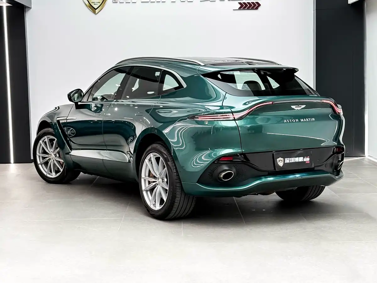 Фото 21 - Aston Martin DBX