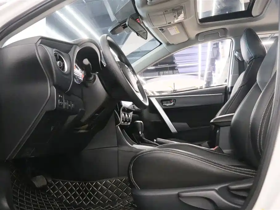 Toyota Levin 2017 Facelift 185T CVT Elite (China V) фото 11