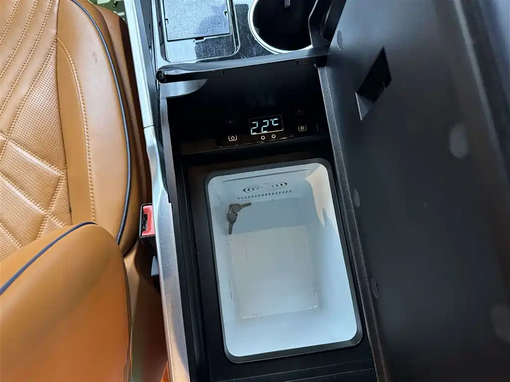 Mercedes-Benz Vito 2021 2.0T Elite 7-Seater фото 24