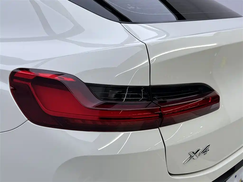 BMW X4 2022 xDrive 25i M Sport Package фото 10