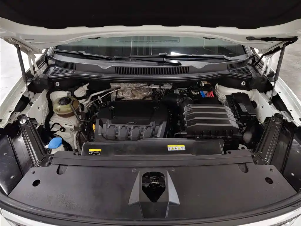 Volkswagen Talagon 2021 380TSI 4WD R-Line Explorer Edition фото 6