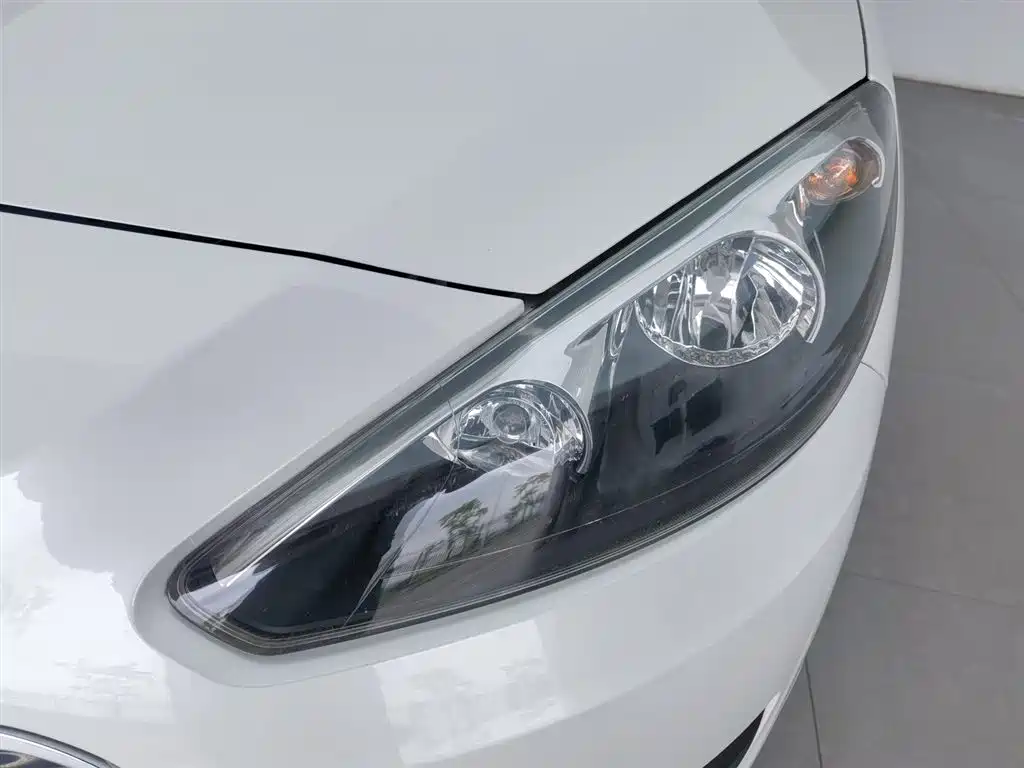 Peugeot 308 2013 Model 1.6L Automatic Superior Style фото 7