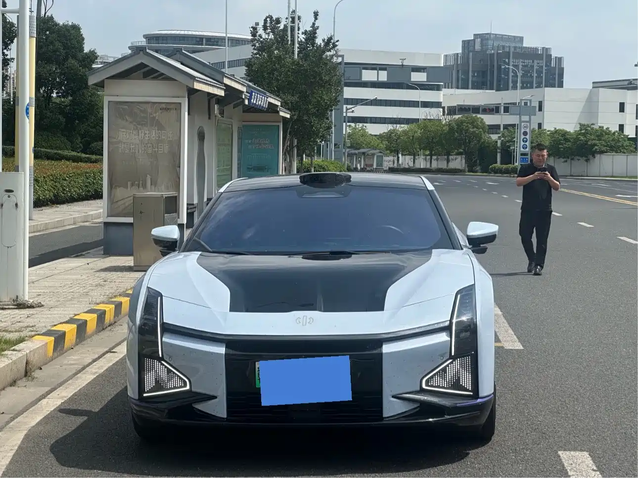 2023 HiPhi Z